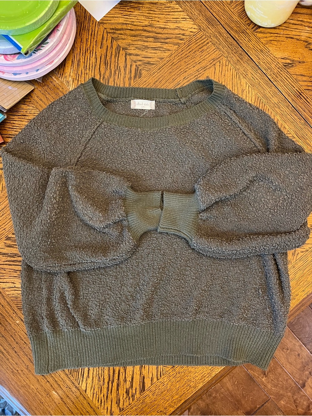 Altar'd State Olive Green Textured Crewneck Sweater/Sweatshirt